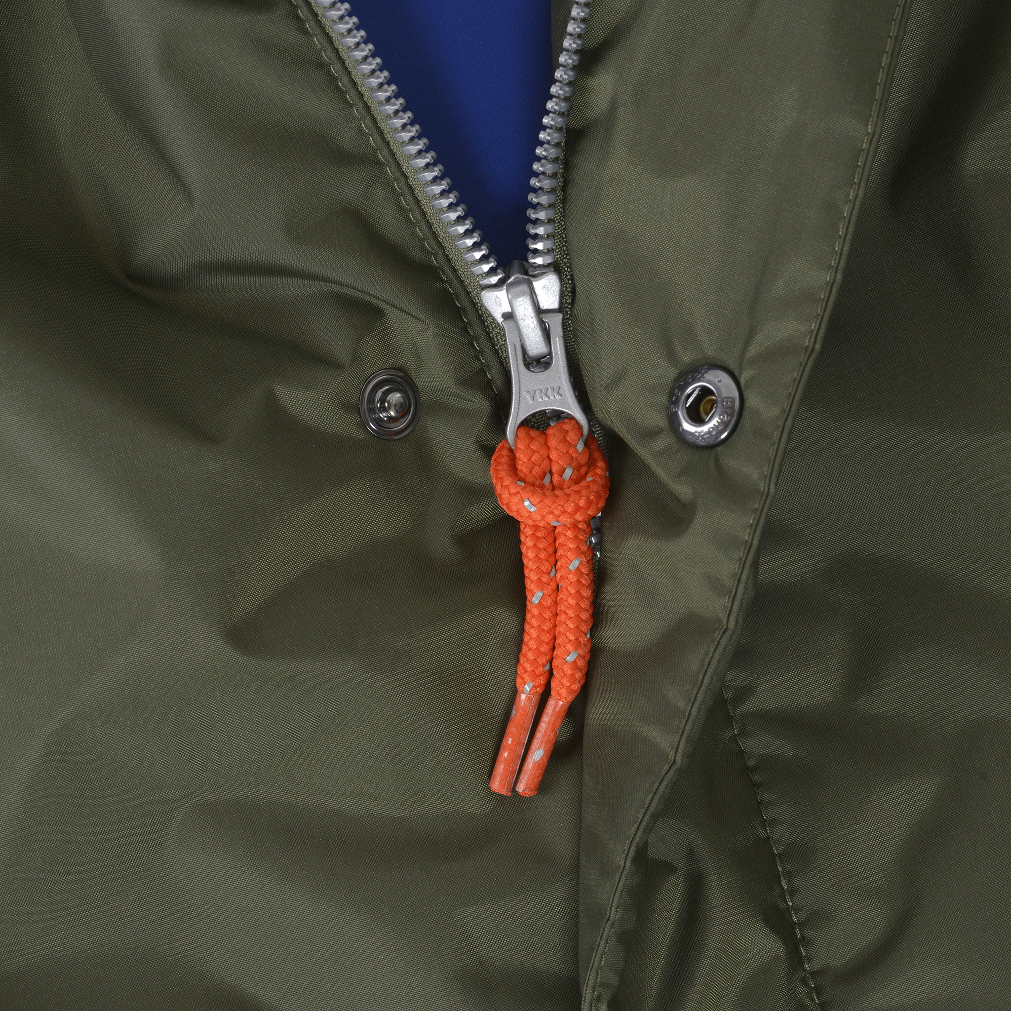 フード付きライトジャケット 24213040