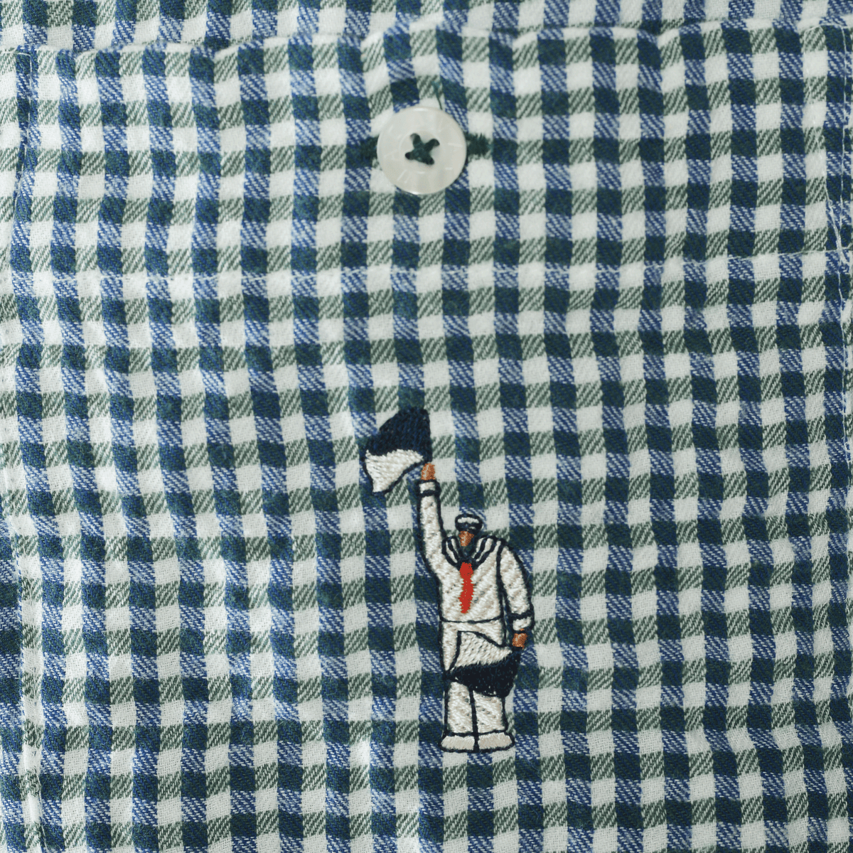 Long-sleeved button-down shirt 26224010