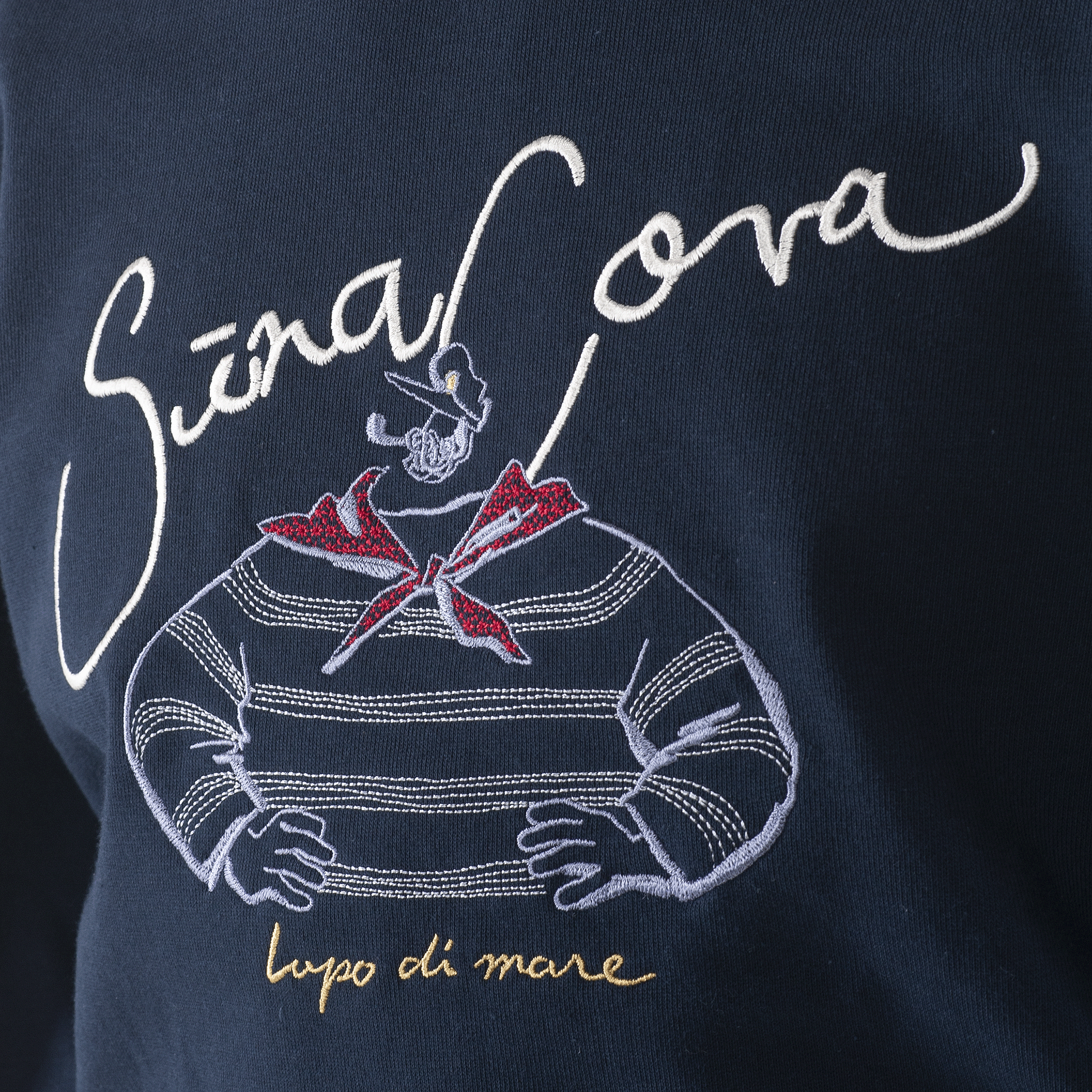 【公式】シナコバ (SINA COVA) クルーネック トレーナー スウェット プルオーバー 23120010 ネイビーの刺繡部分