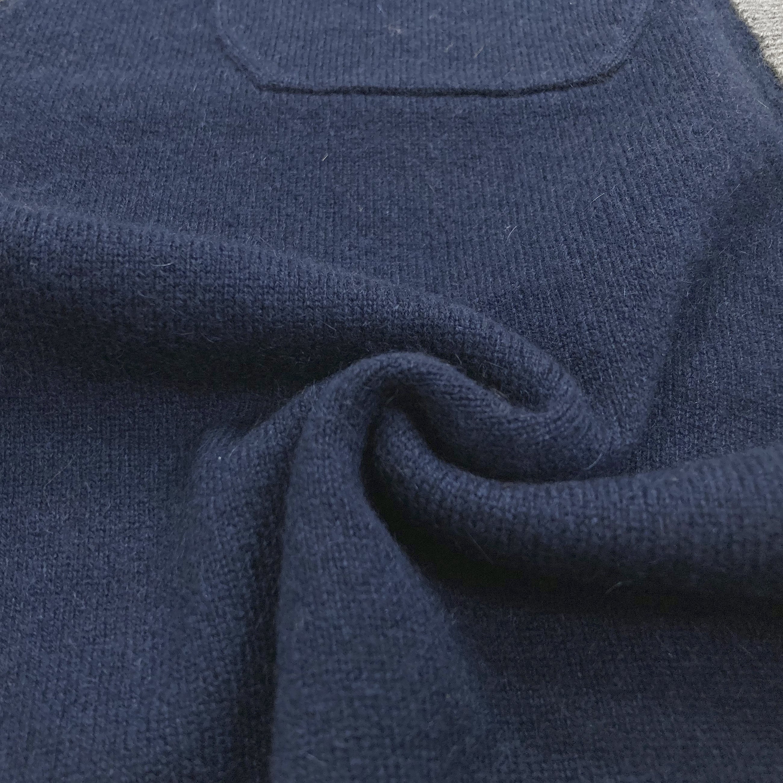 カシミヤ100％ ニットベスト 25222518