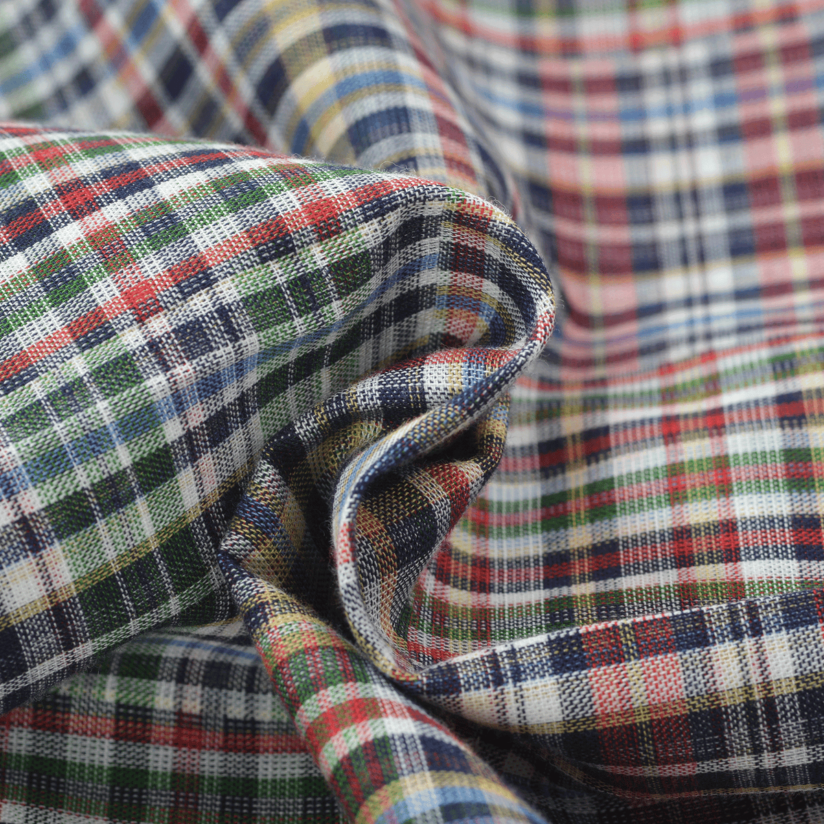 Long-Sleeve Button-Down Shirt 26224020