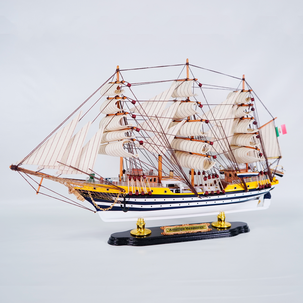 Sailing ship model/model ship (finished product) Amerigo Vespucci 57001720